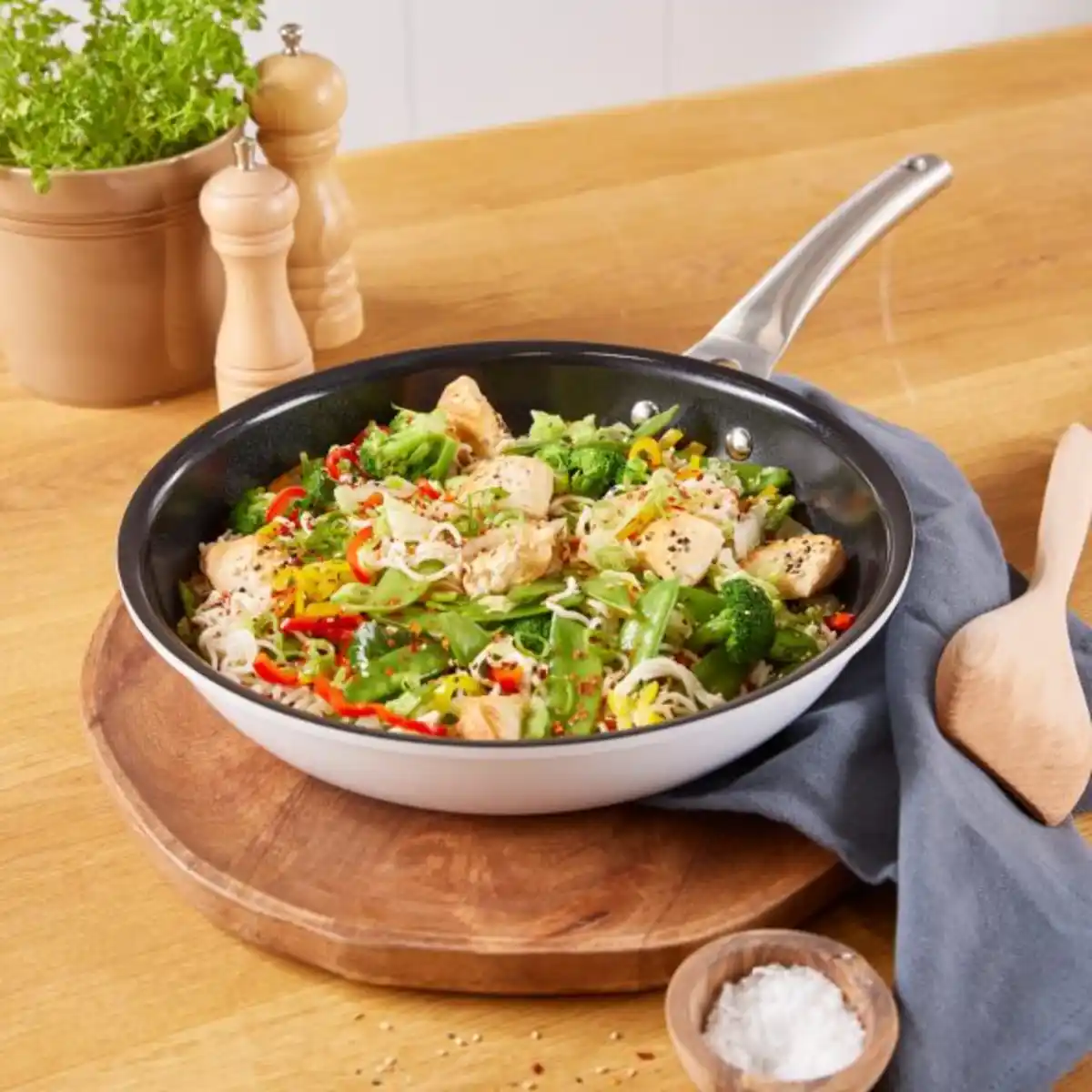 Bild 4 von CROFTON Bratpfanne