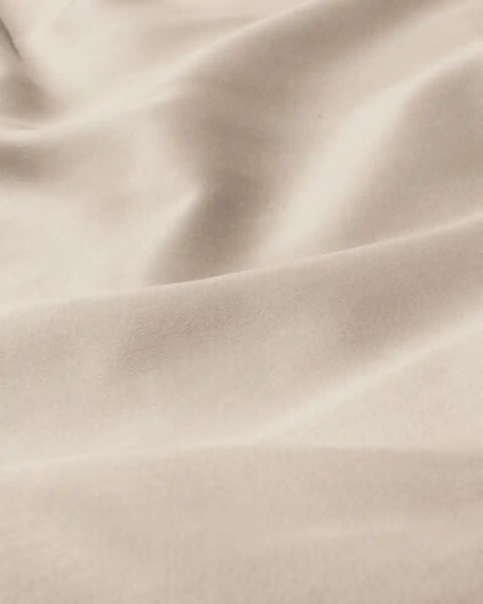 Bild 2 von Spannbetttuch Satin 90x220 sandfarben