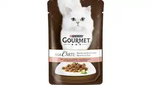 PURINA GOURMET A la Carte mit Lachs an feinem Gartengemüse