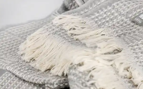 Bild 3 von Plaid Waffle, hellgrau, 140 x 200 cm