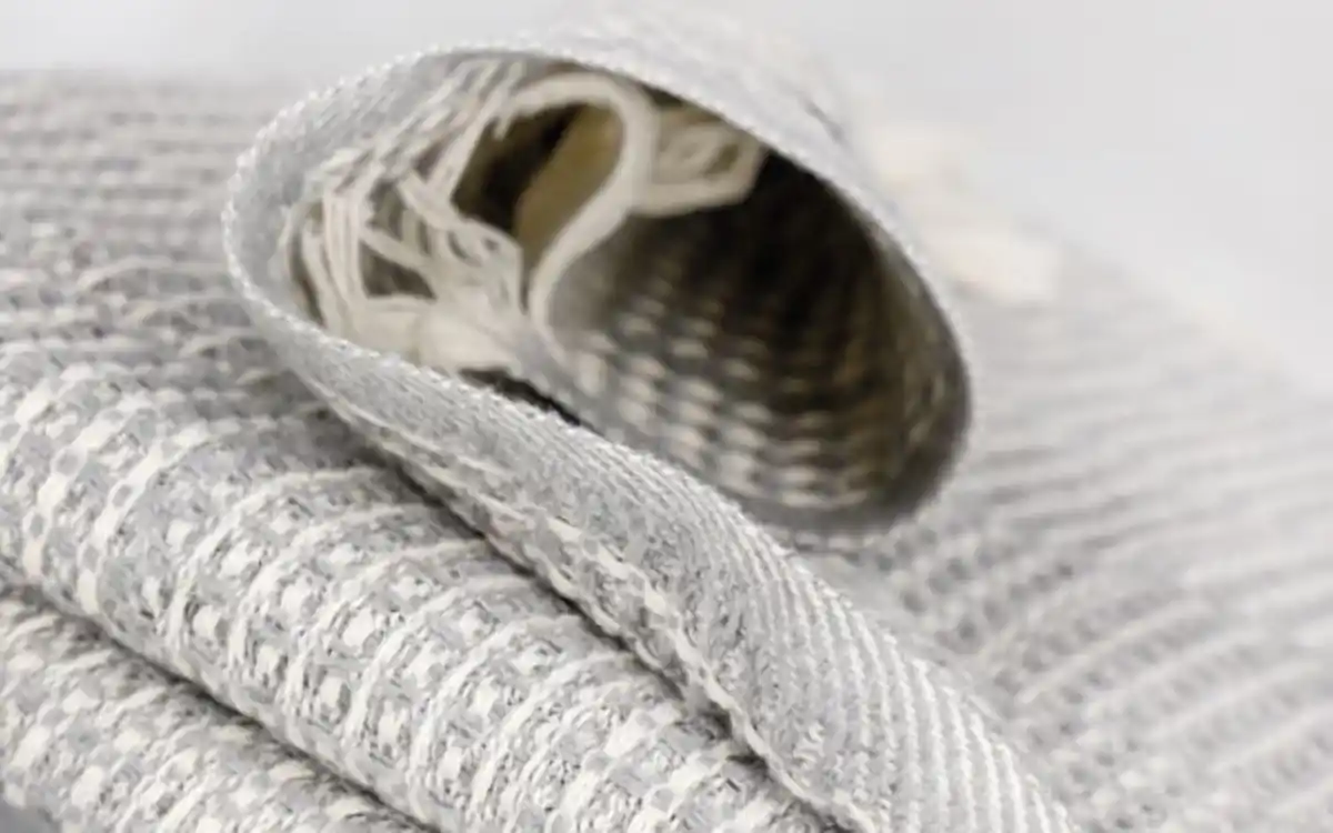 Bild 4 von Plaid Waffle, hellgrau, 140 x 200 cm