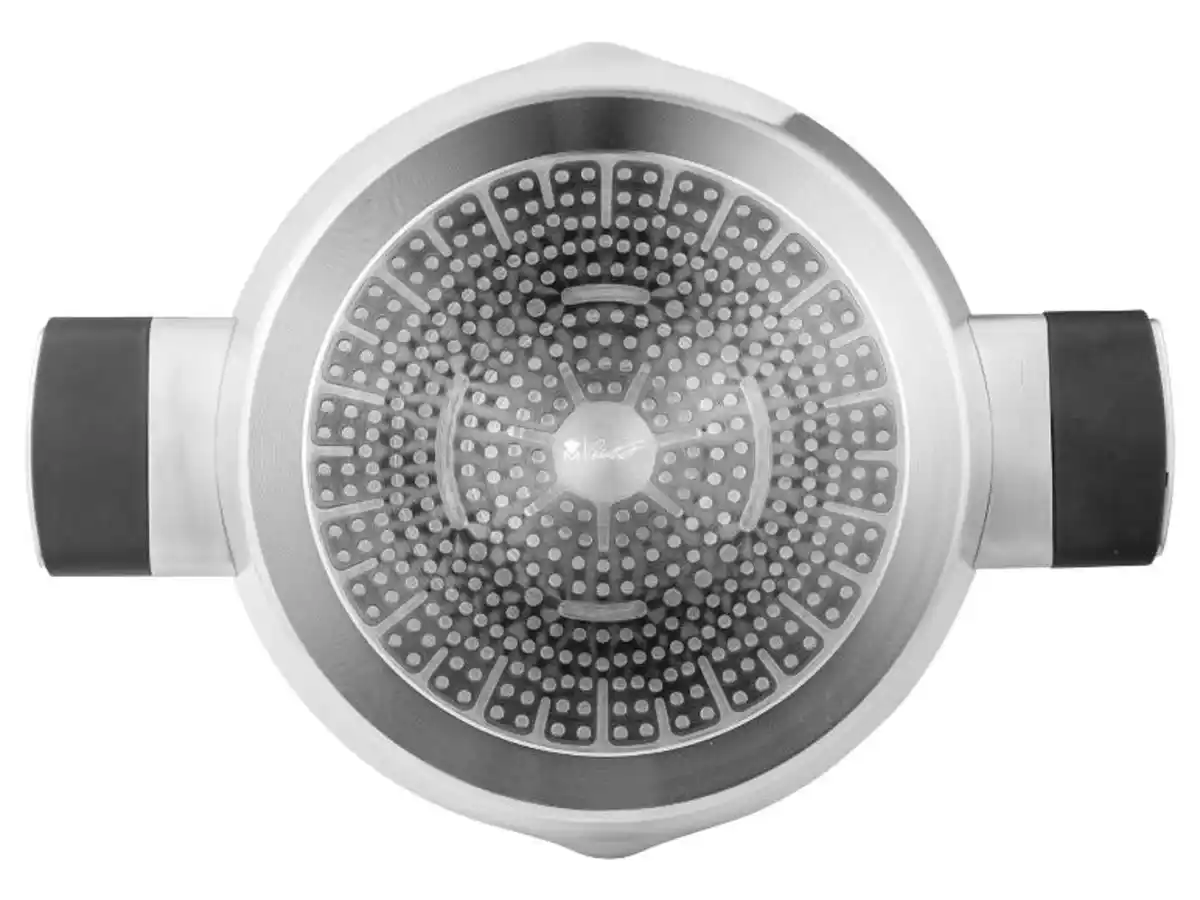 Bild 3 von Masterpro by Roland Trettl Alu-Kochtopf, Ø 20 cm, mit Glasdeckel