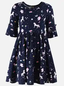 Mädchen Kleid mit Volants im Minimalprint Marine