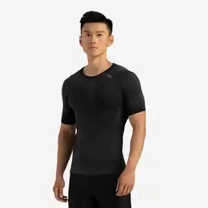 KIPRUN Laufshirt kurzarm Herren ohne Naht - Kiprun Run 500 Komfort Skin schwarz