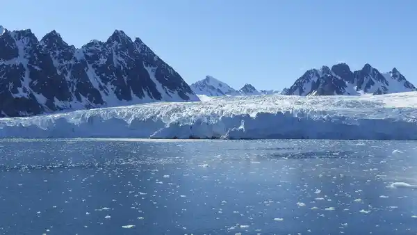 Bild 1 von Island & Spitzbergen - Kreuzfahrt - Costa Favolosa