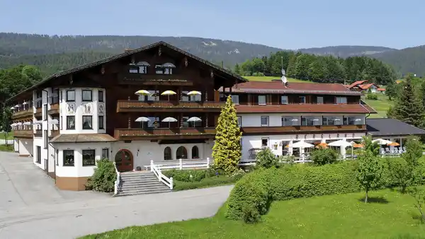 Bild 1 von Deutschland - Bayerischer Wald - Neureichenau - Hotel Bergland Hof