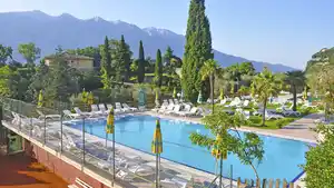 Italien - Gardasee - 3* Hotel Village Bazzanega