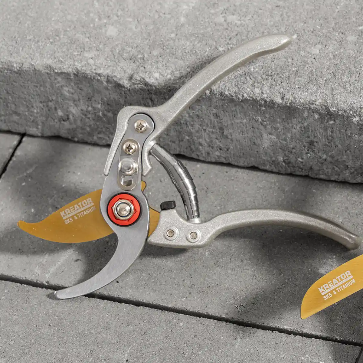 Bild 2 von Premium Gartenschere "Titan" - Bypass-Gartenschere