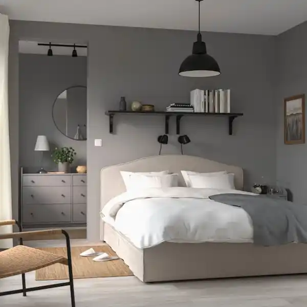 Bild 2 von RAMNEFJÄLL Bettgestell, gepolstert, Kilanda hellbeige/Luröy 140x200 cm