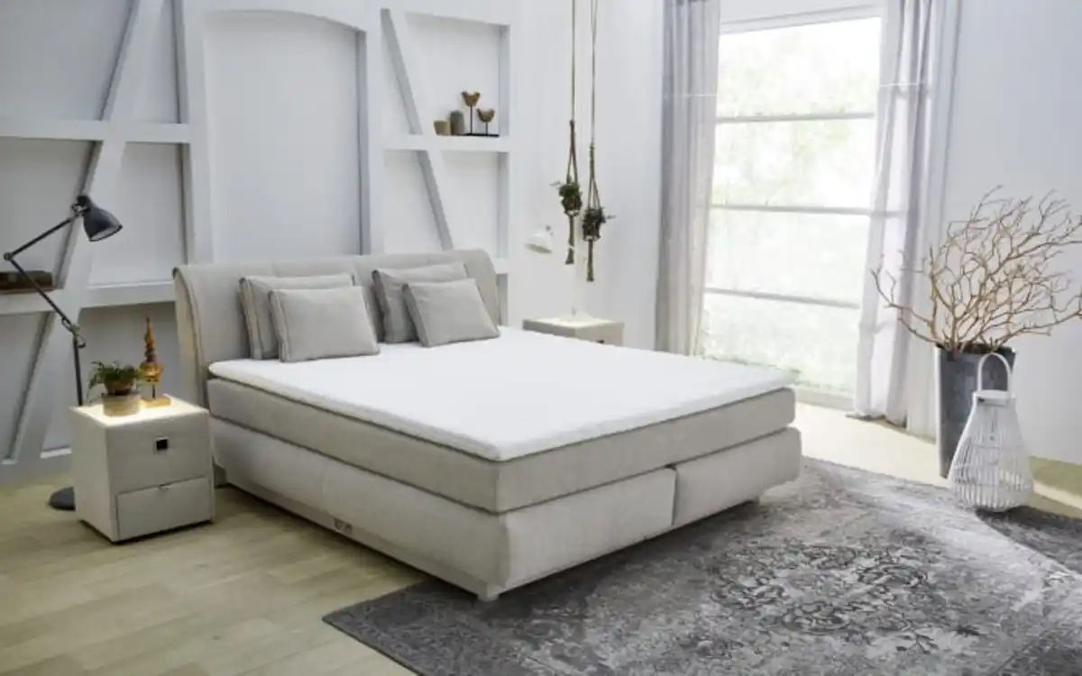 Bild 1 von Jockenhöfer - Boxspringbett Carla, beige, 180 x 200 cm, Härtegrad medium