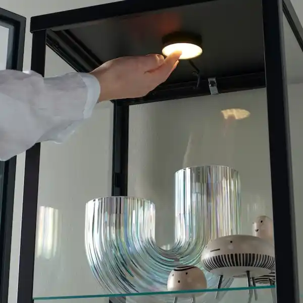 Bild 3 von BLÅLIDEN / STRIMSÄV Vitrine mit Beleuchtung