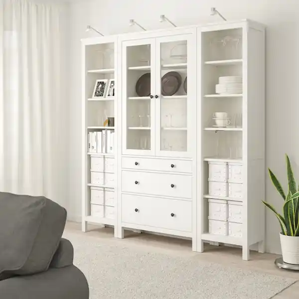 Bild 2 von HEMNES Aufbewkomb.+Türen/Schubladen, weiß gebeizt/Klarglas 188x197 cm