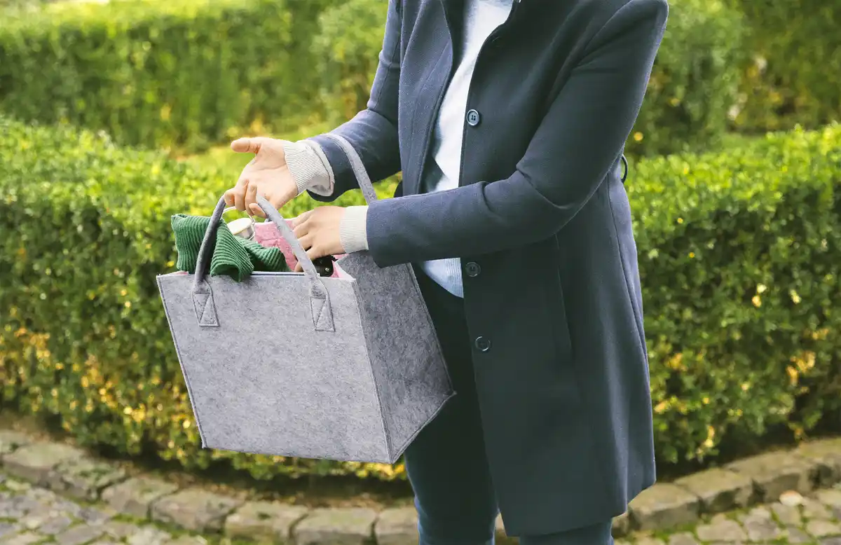 Bild 3 von IDEENWELT Filz-Shopper grau