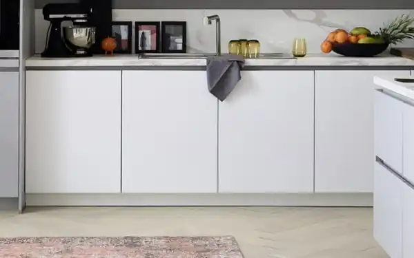 Bild 3 von Einbauküche Ferna, alpinweiß, inkl. Neff Elektrogeräte