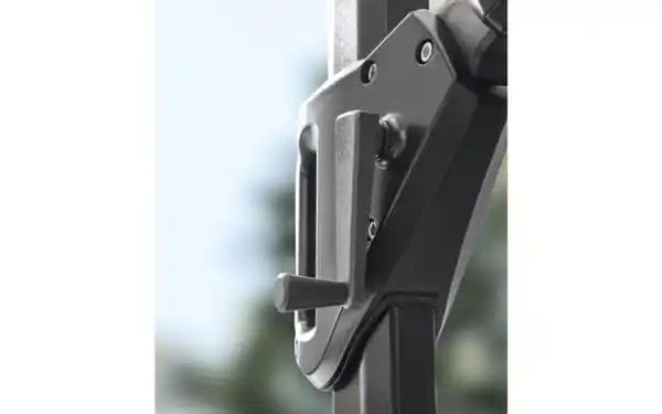 Bild 2 von Ampelschirm Levita, Bezug in silber, Gestell aus pulverbeschichtetem Aluminium in dunkelgrau