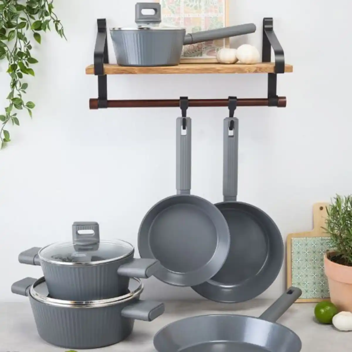 Bild 1 von Pfannen und Töpfe