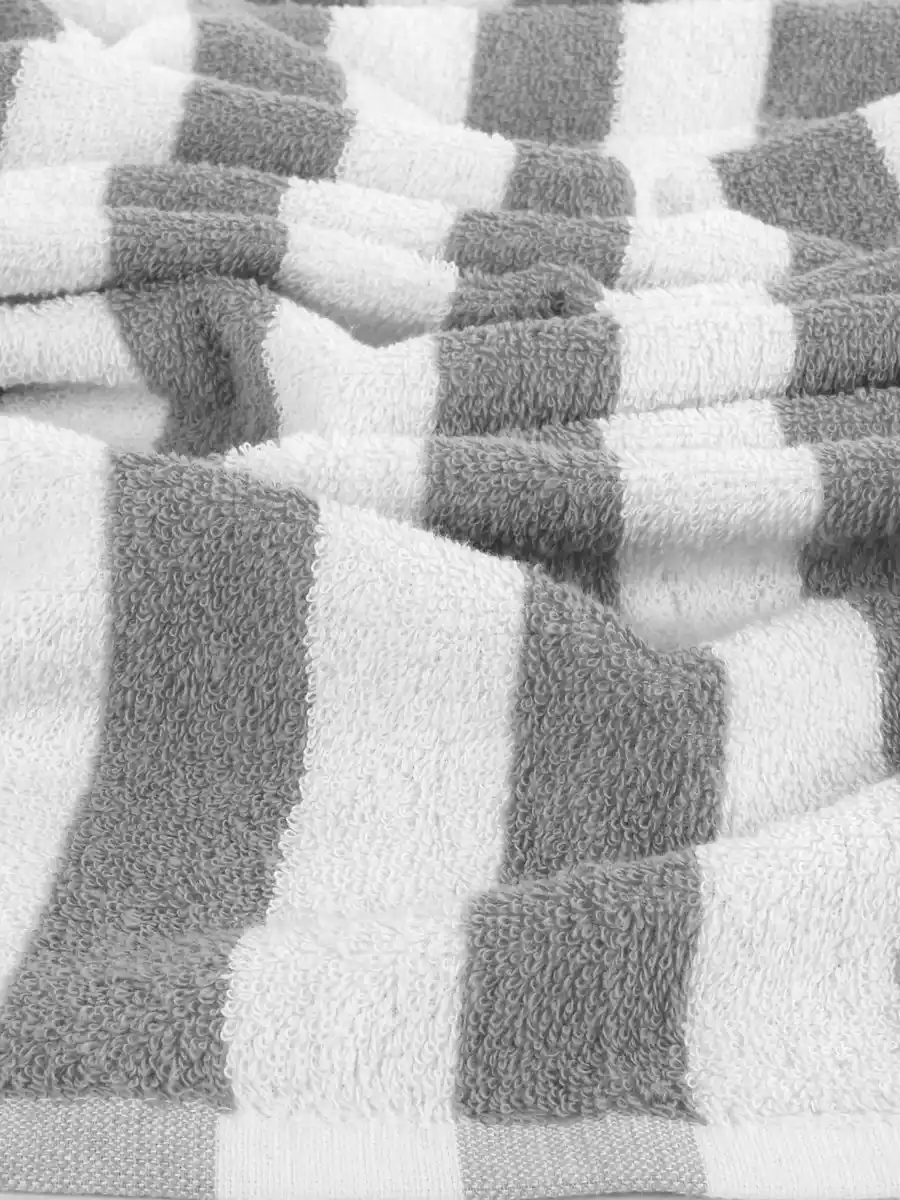Bild 2 von Duschtuch gestreift 70x130cm Grau