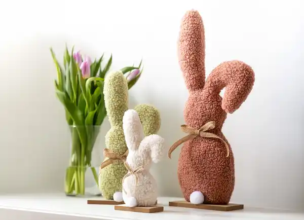 Bild 1 von Osterhase aus Teddystoff 21cm