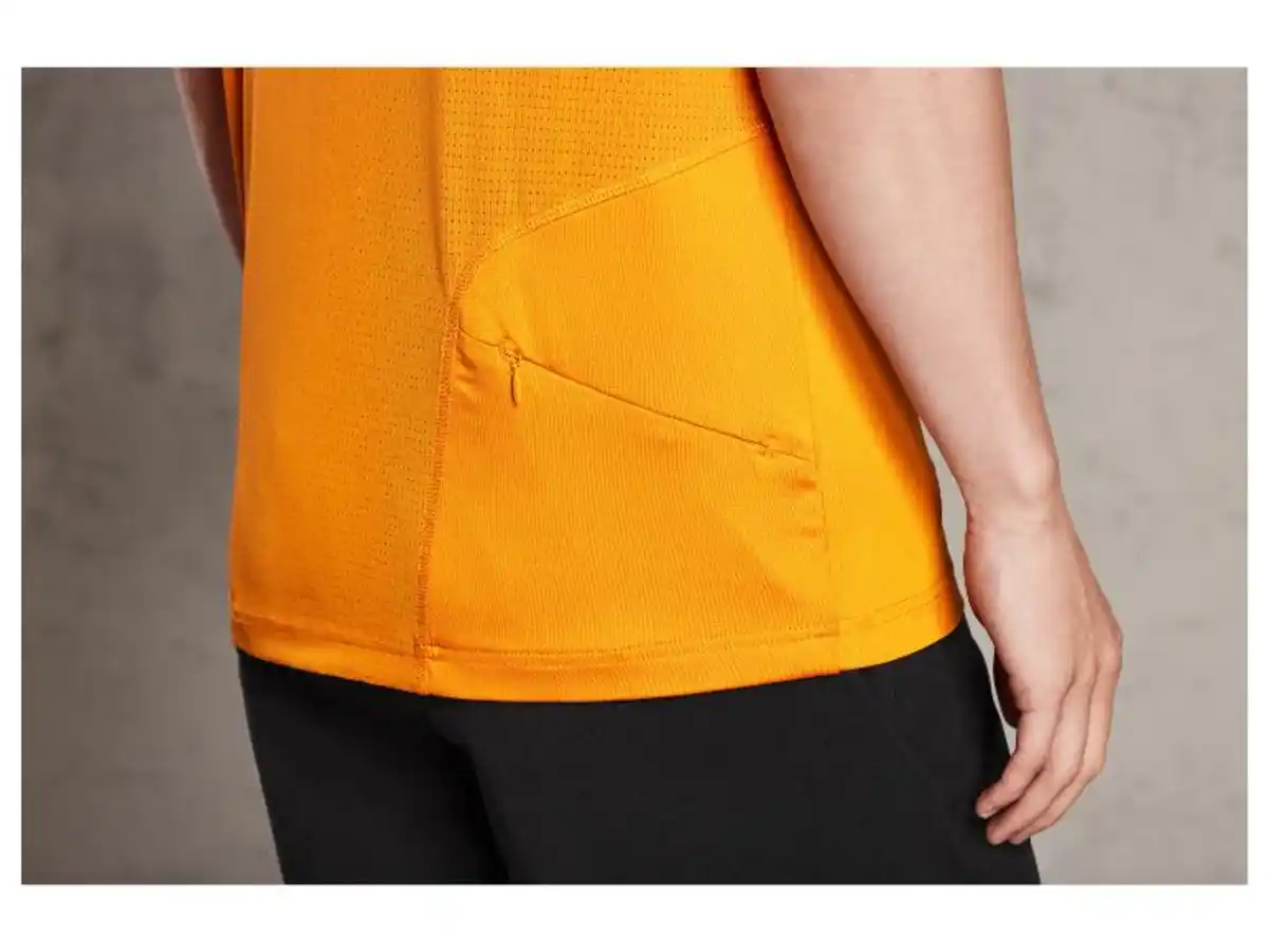 Bild 4 von CRIVIT Herren Funktionsshirt, mit Reißverschlusstasche