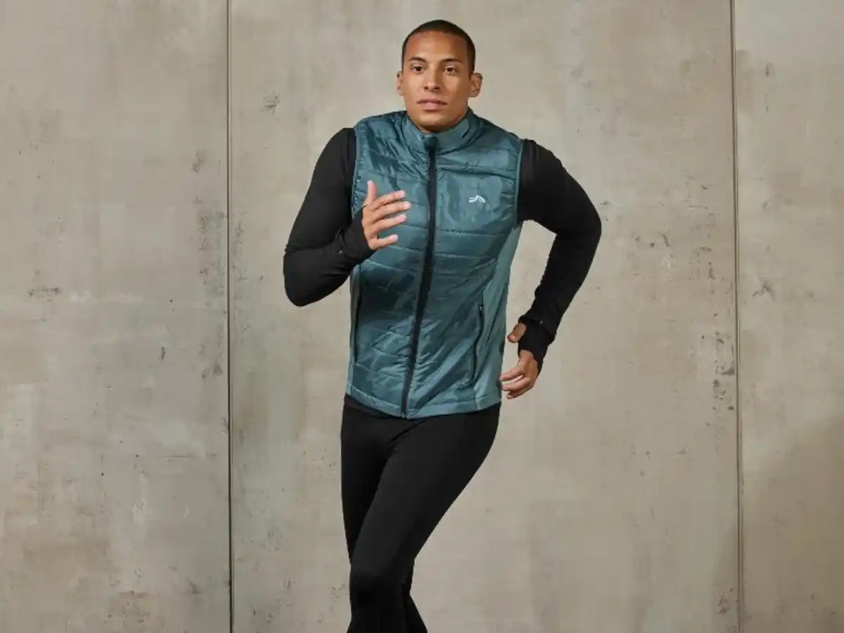 Bild 3 von CRIVIT Herren Funktionsweste, wasserabweisendes Obermaterial