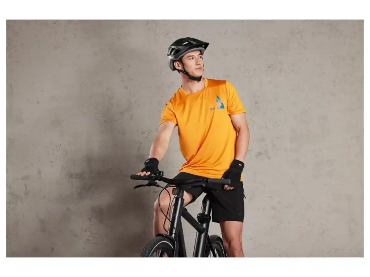 Bild 3 von CRIVIT Herren Funktionsshirt, mit Reißverschlusstasche