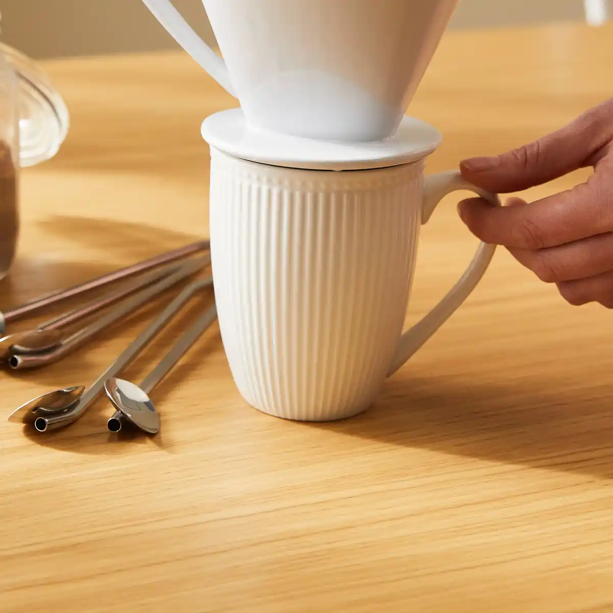 Bild 1 von Becher aus Porzellan, ca. 9x5,6x11,3cm