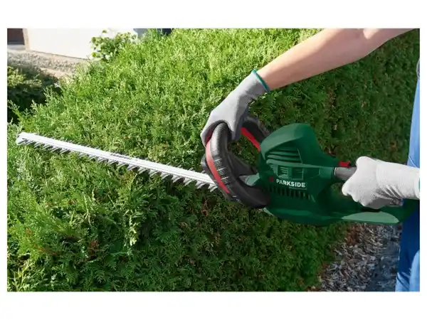 Bild 2 von PARKSIDE® Elektro-Heckenschere »PEHS 650 A1«, Schnittlänge 70 cm