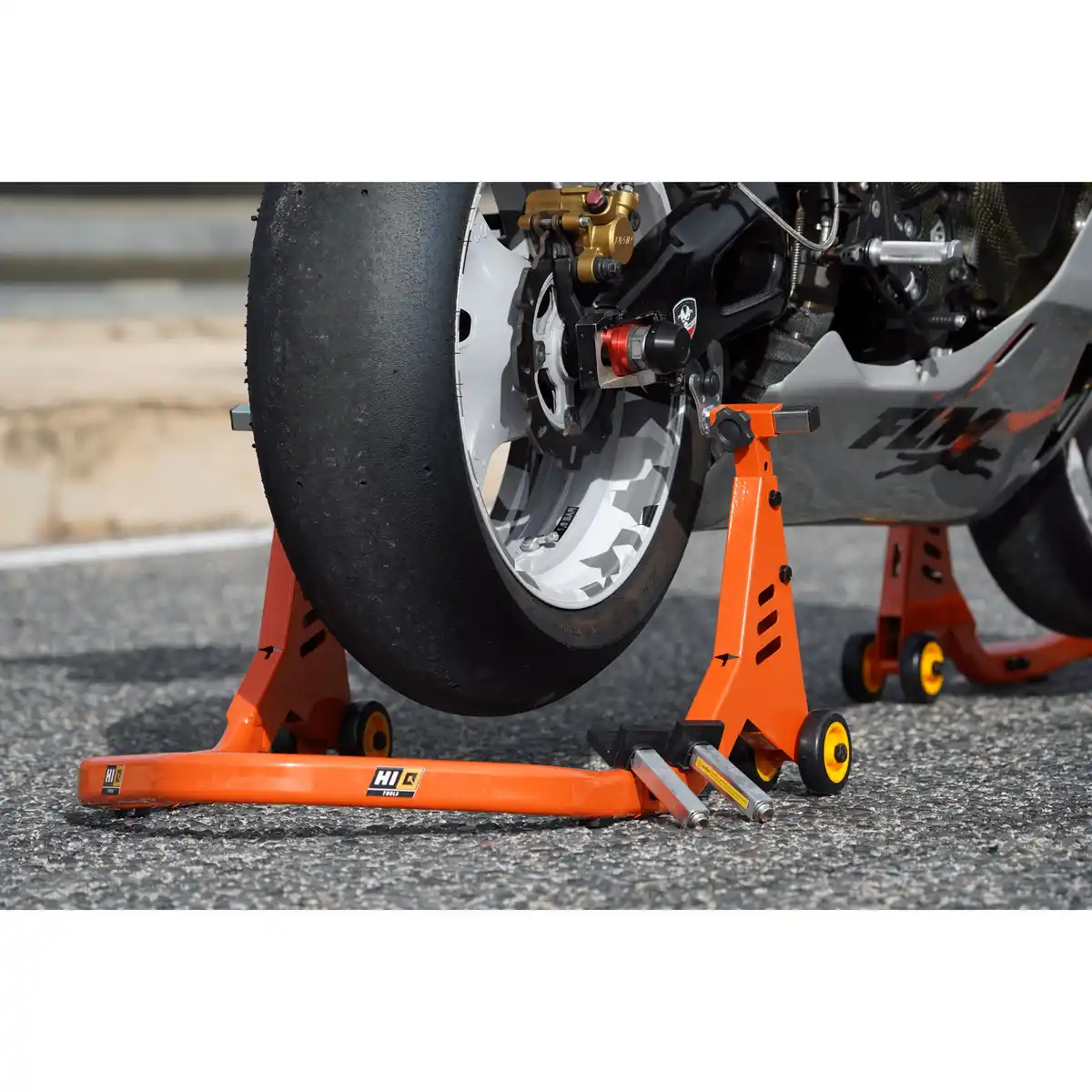 Bild 2 von Hi-Q Tools Montageständer IV hinten orange mit Winkel+Racingaufnahmen