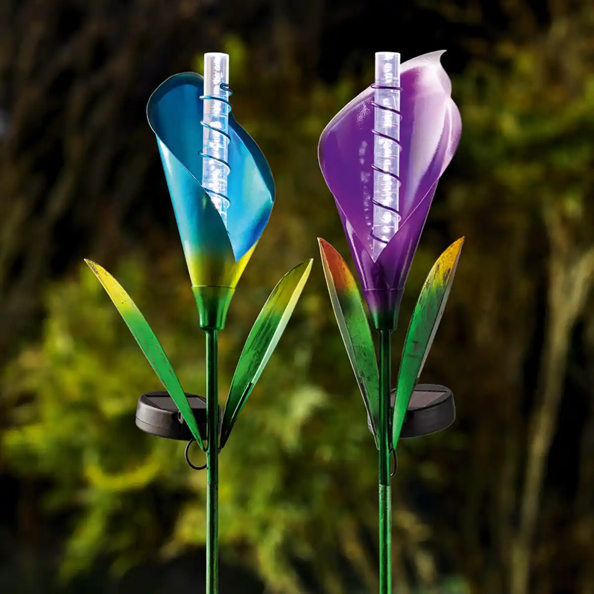 Bild 2 von LED-Solar-Gartenstecker "Calla Blau"