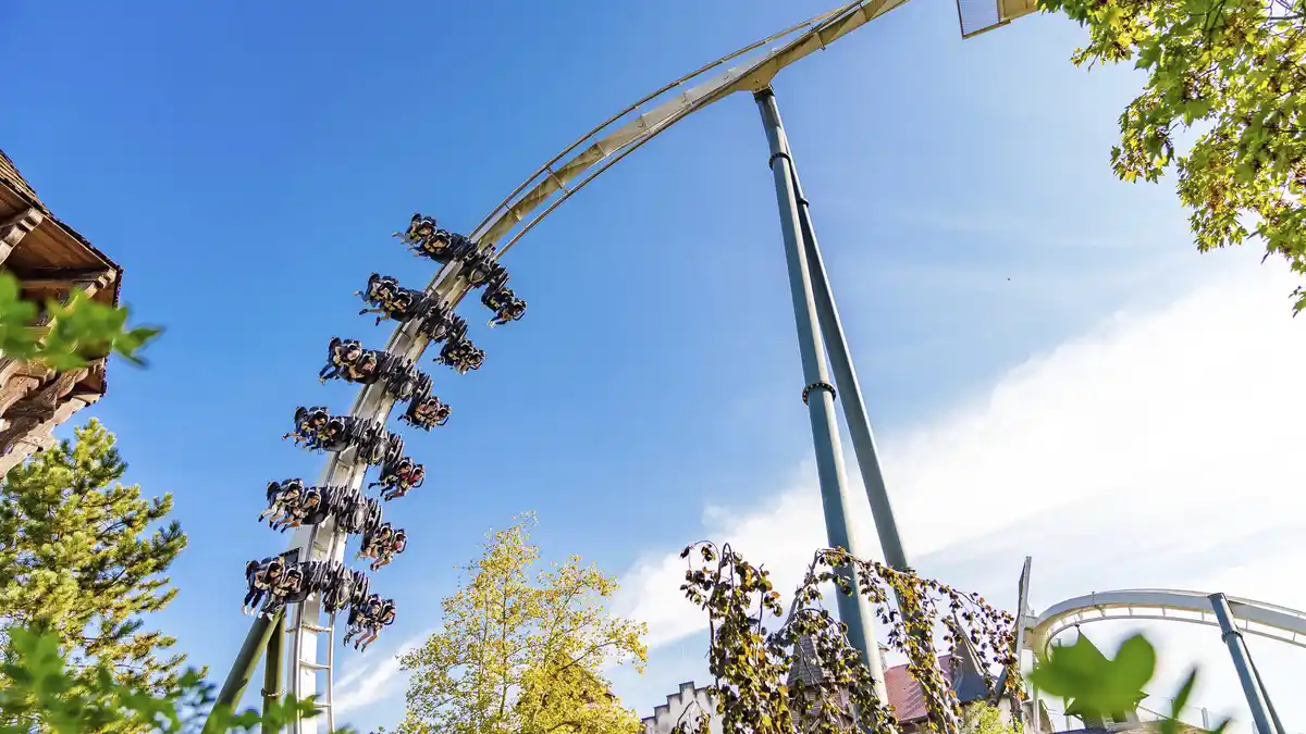 Bild 1 von Soltau – Heide Park & Übernachtung im Abenteuerhotel
