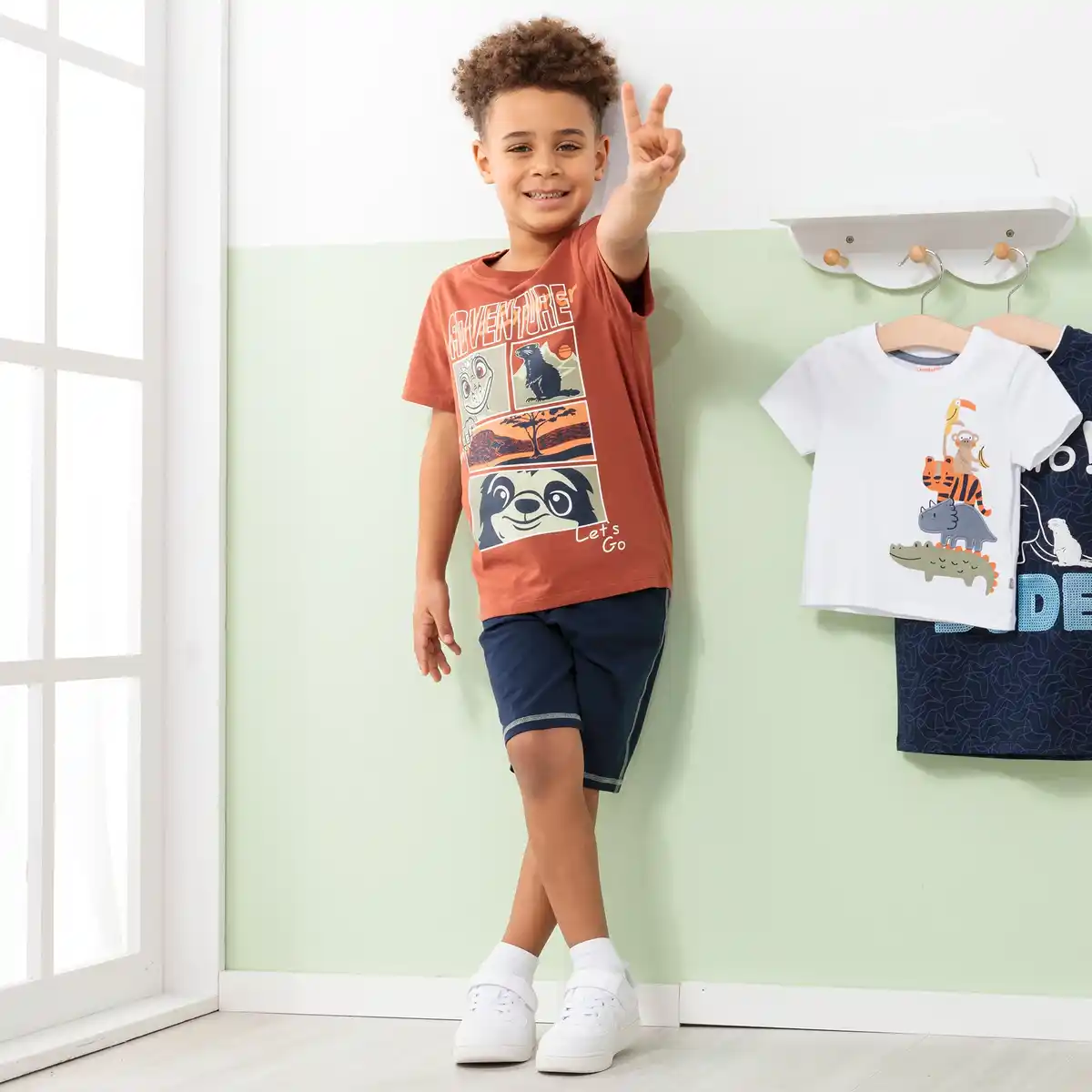 Bild 1 von Kinder-Jungen-Bermudas mit Kontrast-Bindeband