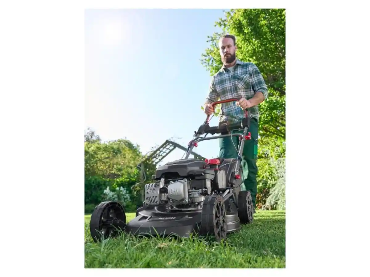 Bild 3 von PARKSIDE PERFORMANCE® Benzin-Rasenmäher »PPBRM 46 A1«, 2,6 kW, 3,5 PS