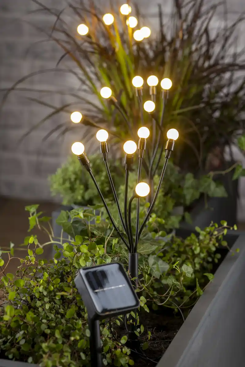 Bild 3 von IDEENWELT Solar-Gartenstecker 3er-Set