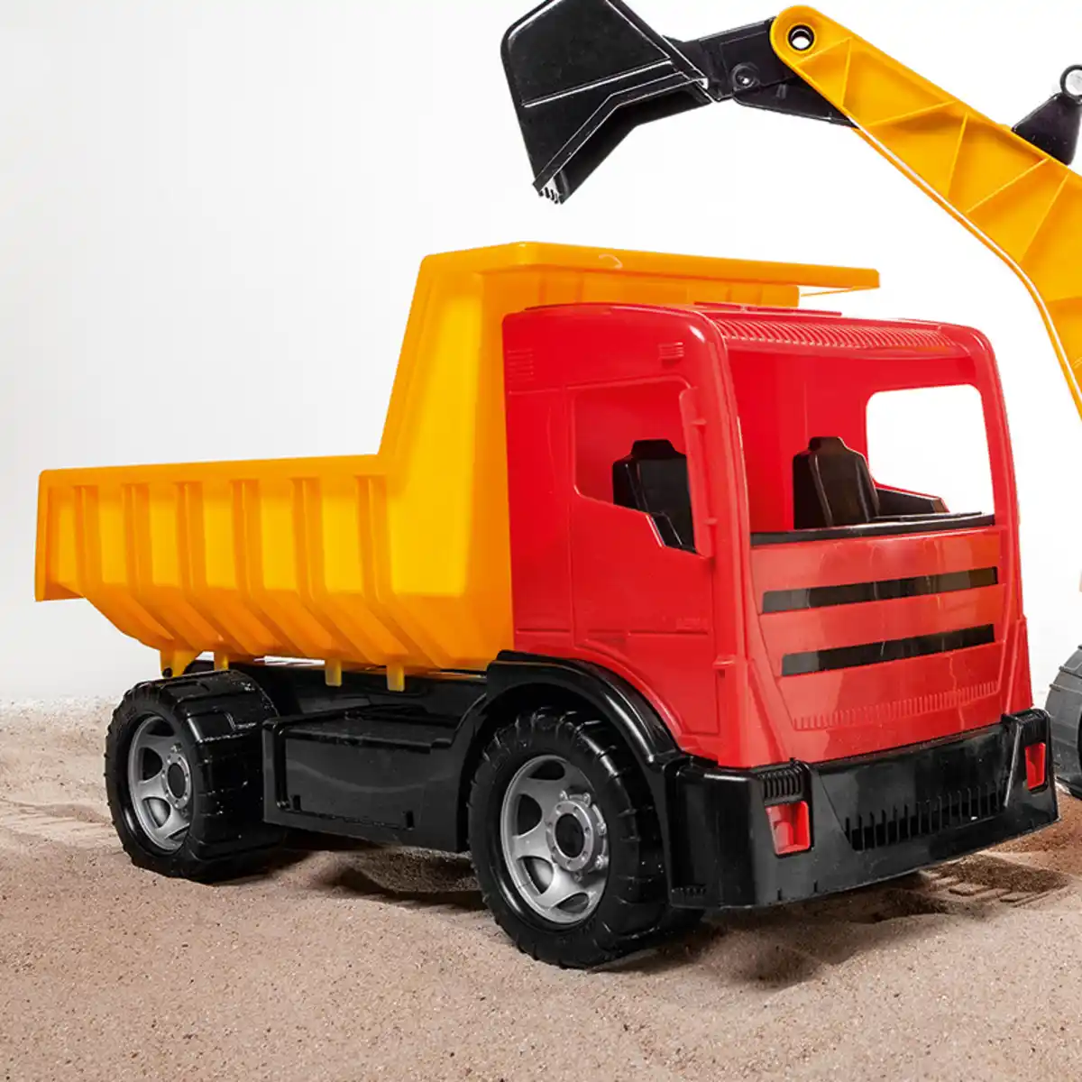 Bild 1 von Lena XXL-Großfahrzeuge