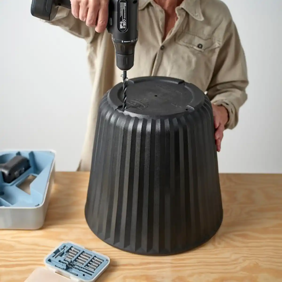 Bild 4 von BJÖRNBAMBU Übertopf, drinnen/draußen dunkelgrau 32 cm