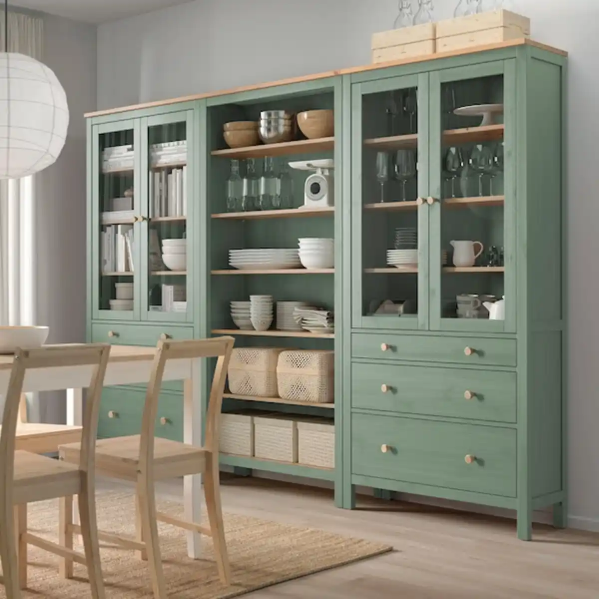 Bild 2 von HEMNES Aufbewkomb.+Türen/Schubladen, graugrün/hellbraun lasiert 270x197 cm