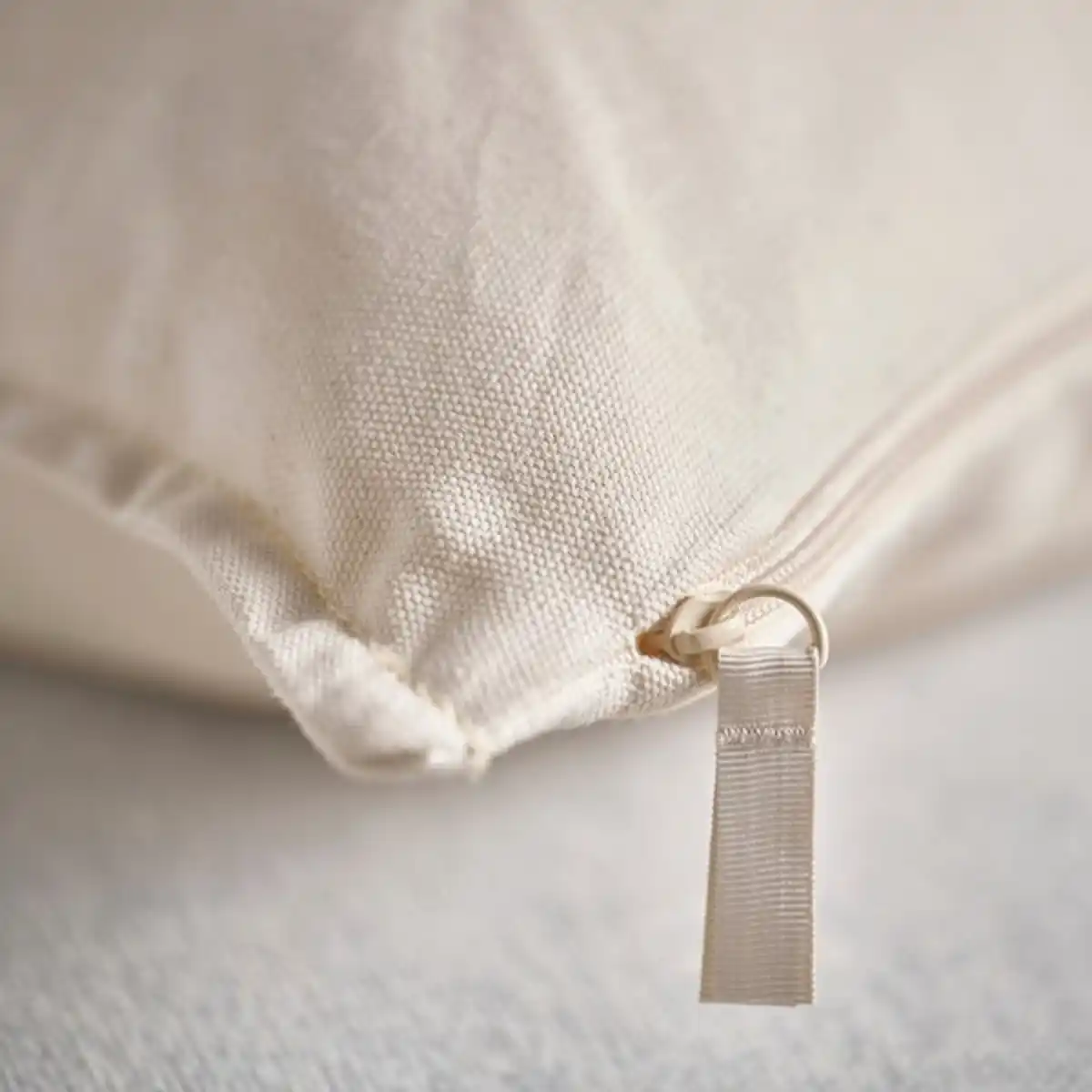 Bild 3 von GURLI Kissenbezug, ungebleicht 50x50 cm