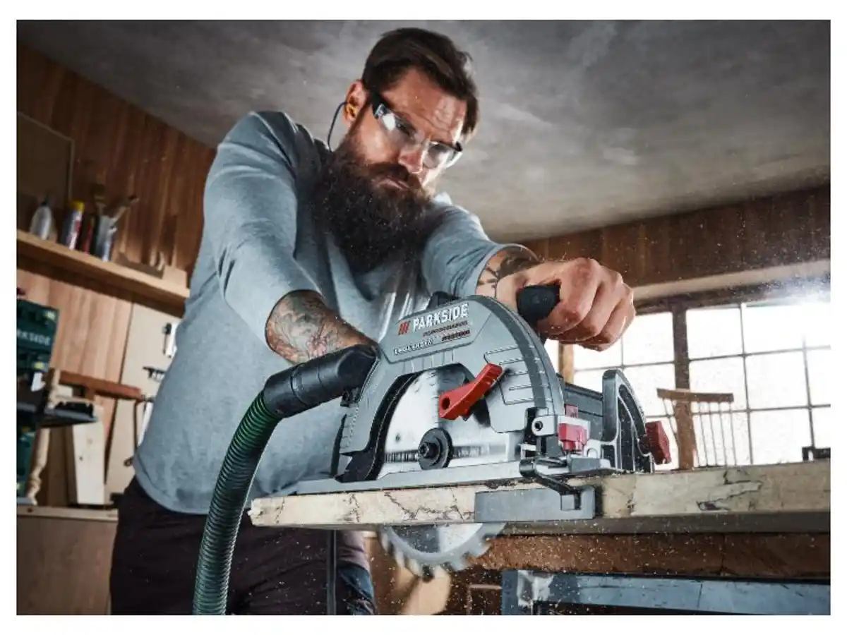 Bild 1 von PARKSIDE PERFORMANCE® Handkreissäge »PPHKS 1800 A1«, 6-stufig