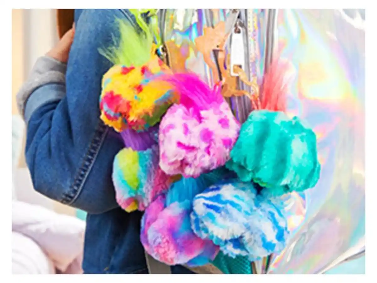 Bild 3 von Hasbro Furby Furblet mit Schlüsselanhänger