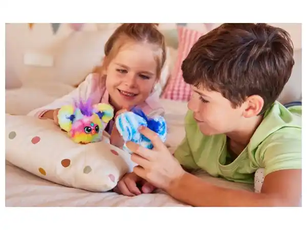 Bild 4 von Hasbro Furby Furblet mit Schlüsselanhänger