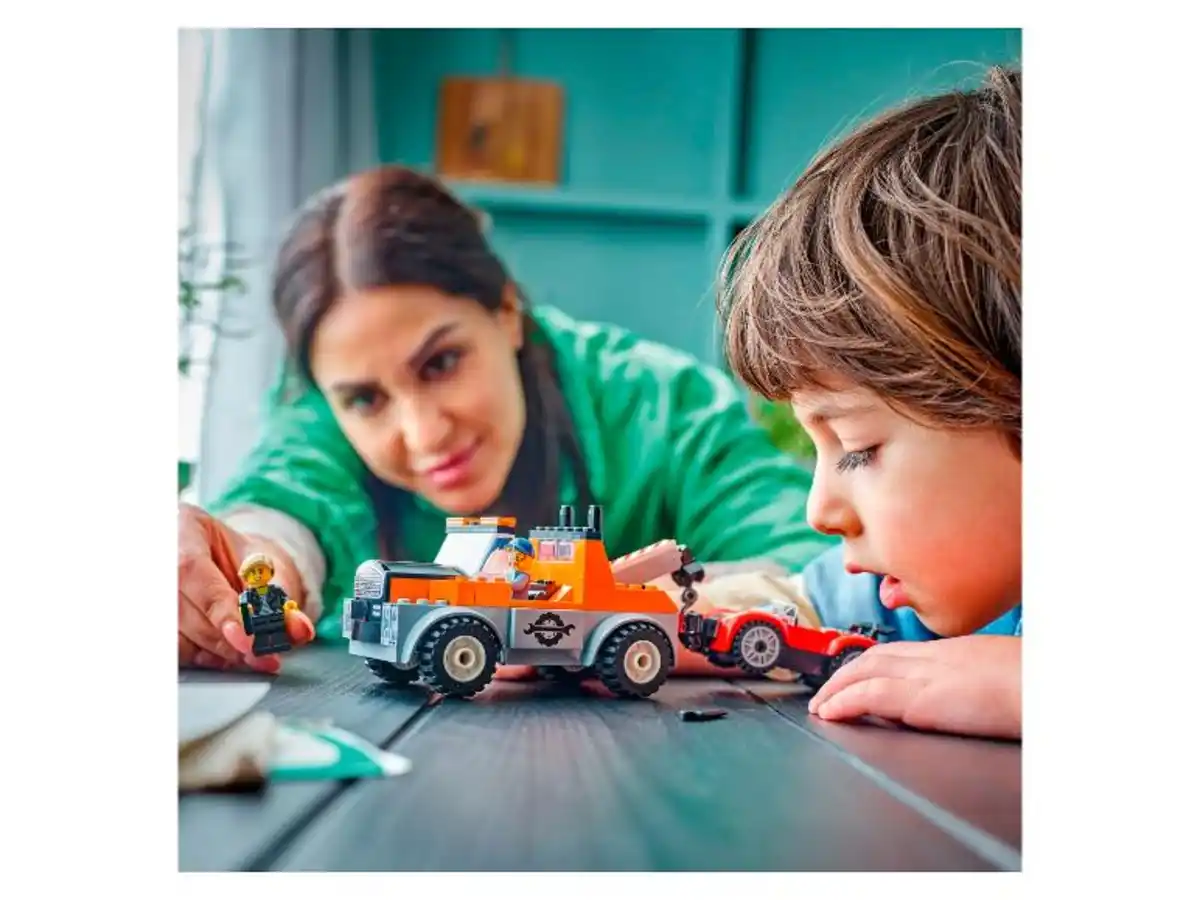 Bild 2 von LEGO® City 60435 »Abschleppwagen mit Sportauto«