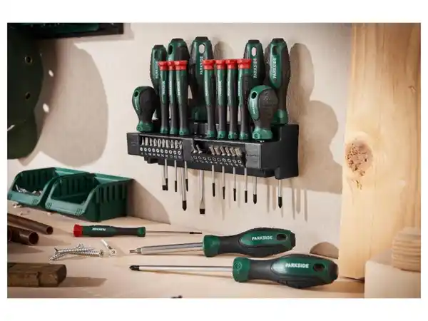 Bild 2 von PARKSIDE® Bit- und Schraubendrehersatz mit Wandhalterung, 37-teilig