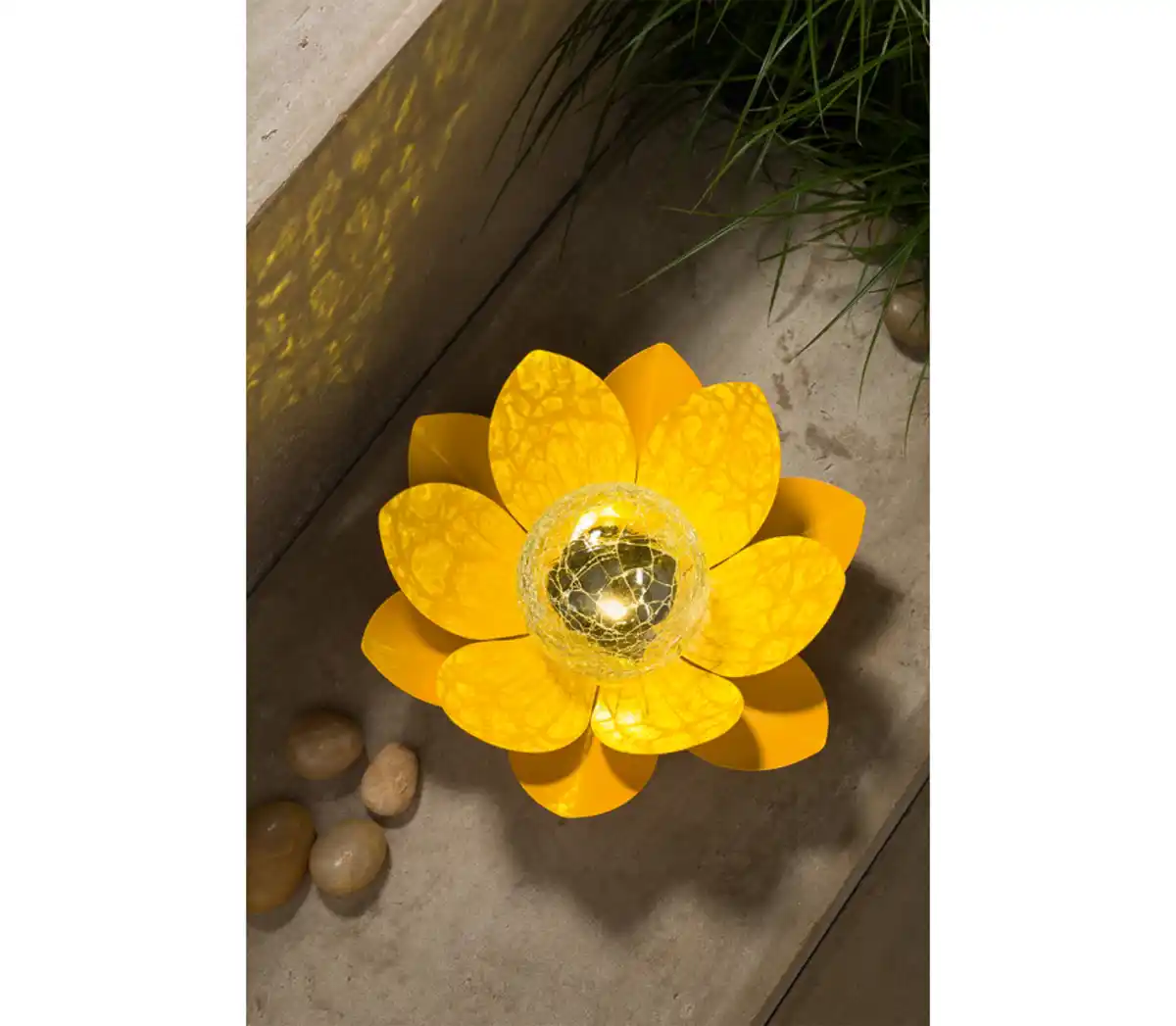 Bild 2 von COUNTRYSIDE® LED-Solar-Deko »Seerose«