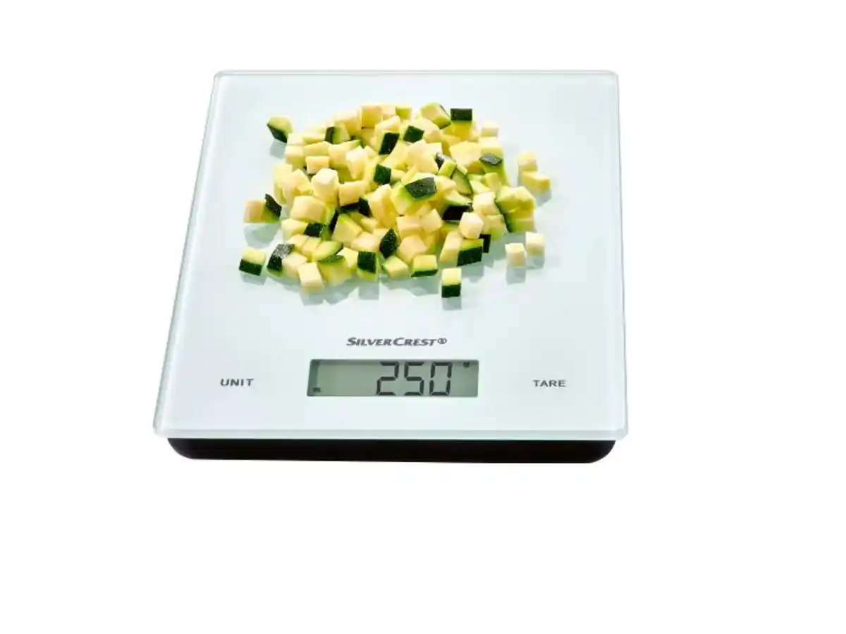 Bild 3 von SILVERCREST® KITCHEN TOOLS Schneidebrett, mit herausnehmbarer Glaswaage und Auffangschale