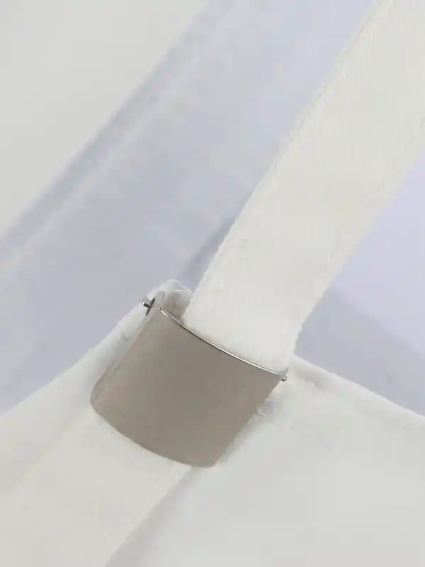 Bild 3 von Damen Basecap mit Stickerei Weiß