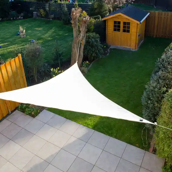 Bild 2 von Sonnensegel mit LED Beleuchtung, Solarpanel und Akku groß