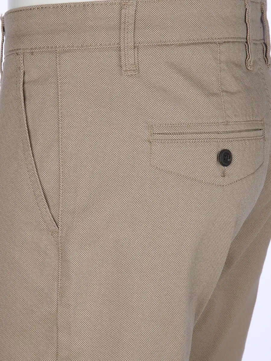 Bild 4 von Herren Chino mit Minimalmuster Beige