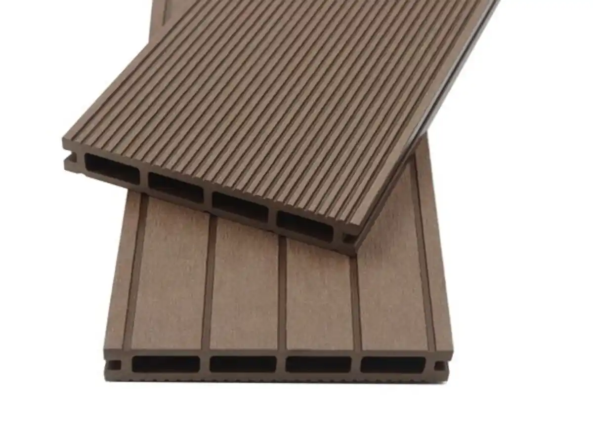 Bild 1 von WPC Terrassendielen Samana - Dunkelbraun, 10m² - Inkl. Unterkonstruktion