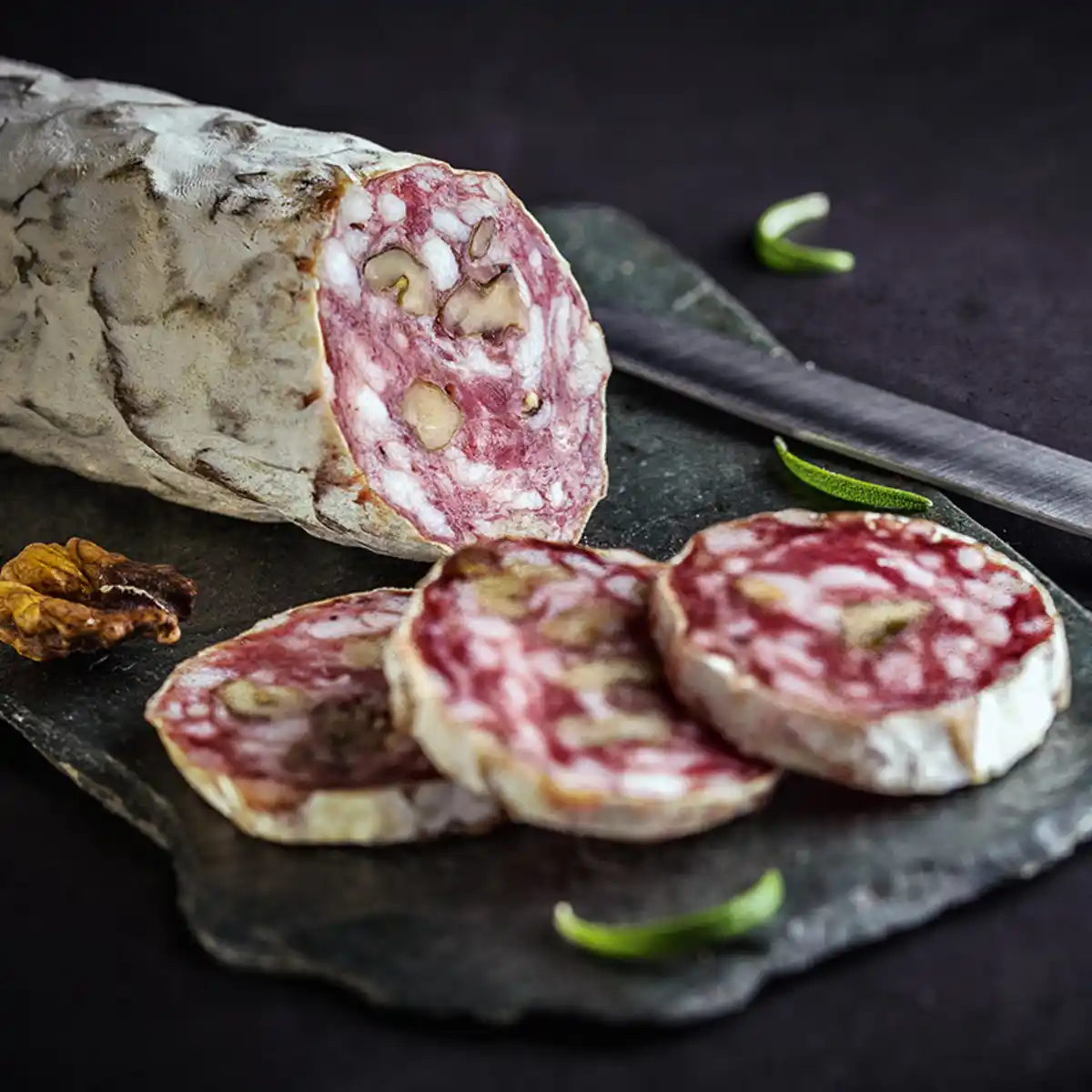 Bild 2 von Finest Gourmet Walnuss-/ Haselnuss-Salami