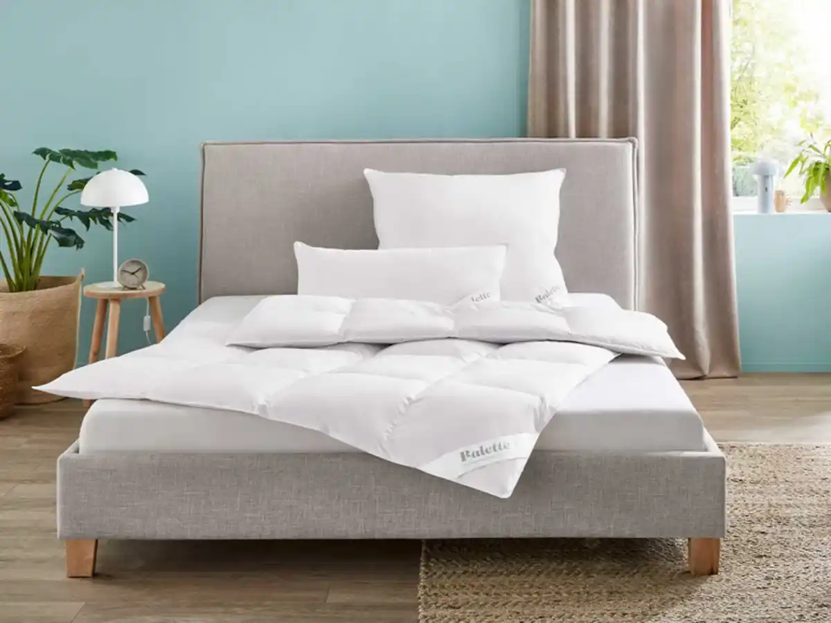 Bild 1 von OBB Premium Daunen-Kassettenbettdecke »Elegance«, warm